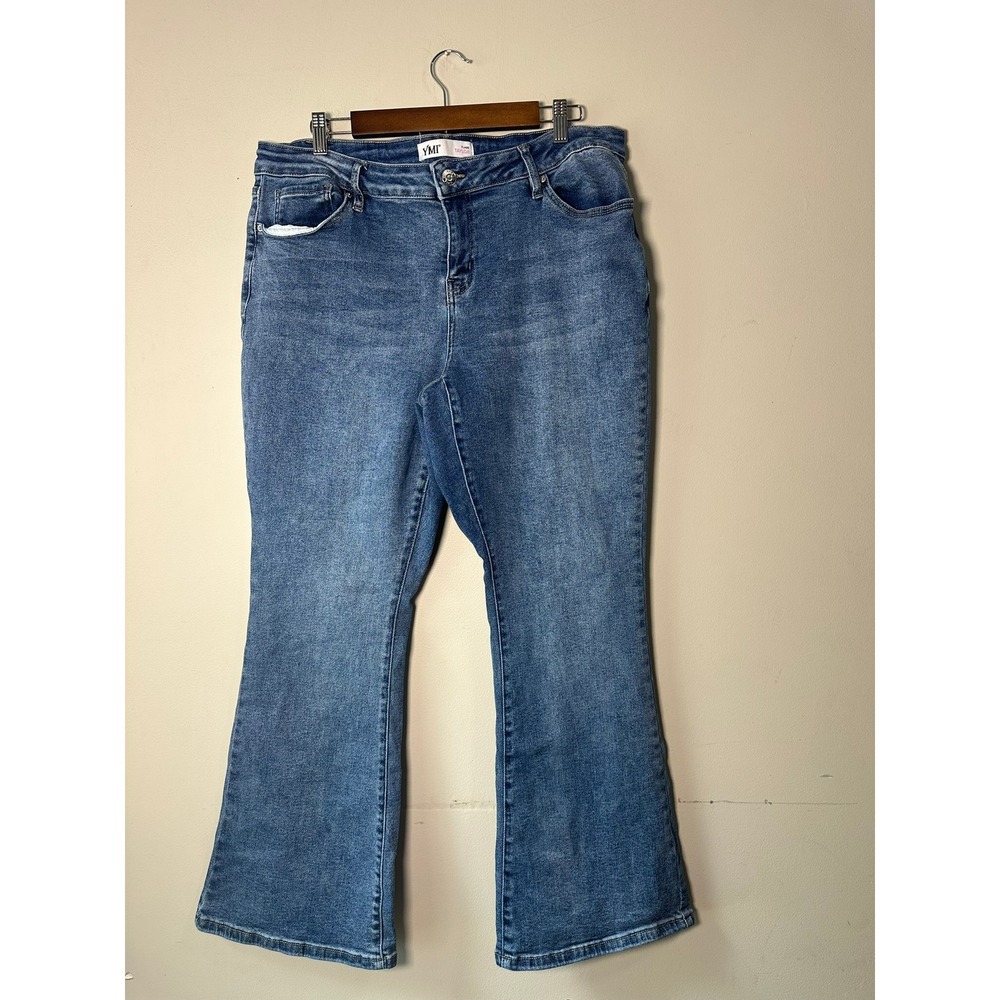 YMI Taylor Flare Jeans Medium Wash High Rise Stretch Denim Size 20 EP084060